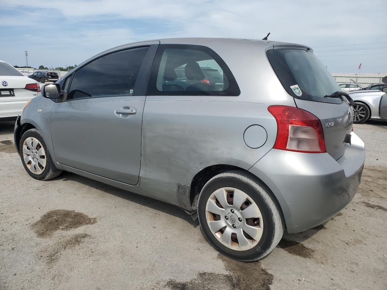 2007 Toyota Yaris - Image 2