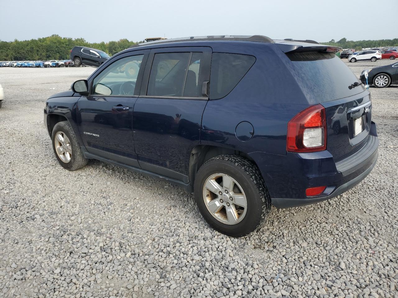 2015 Jeep Compass Latitude - Image 2
