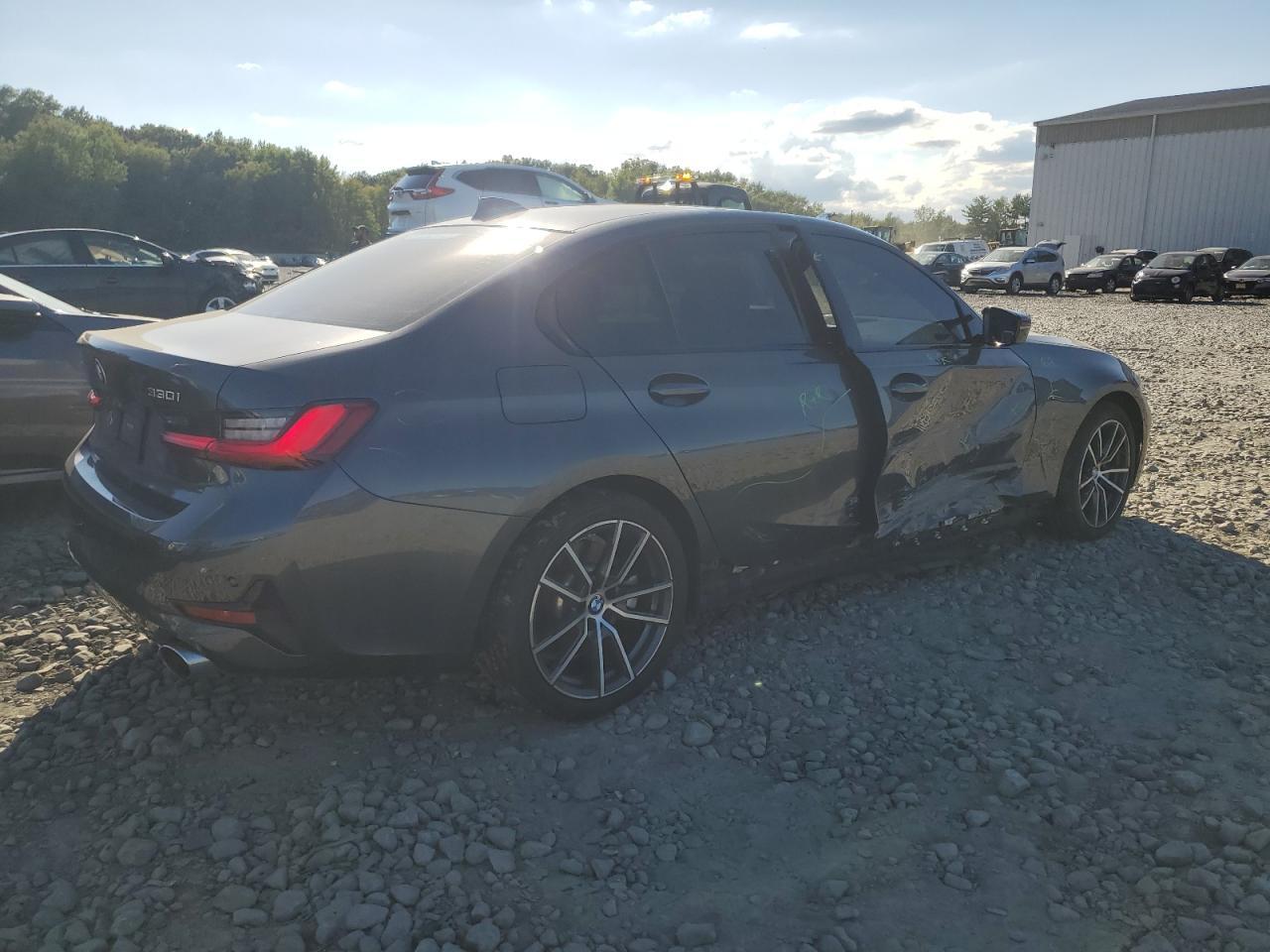 2021 BMW 330Xi - Image 3