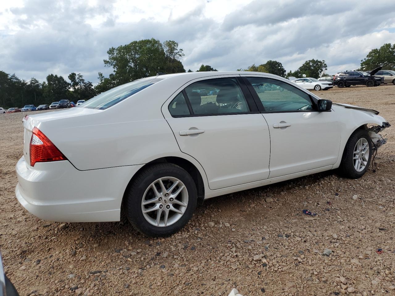 2012 Ford Fusion S - Image 3