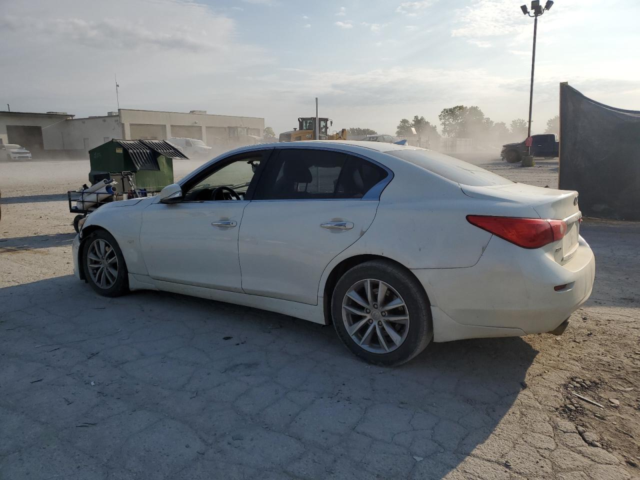 2016 Infiniti Q50 Base - Image 2