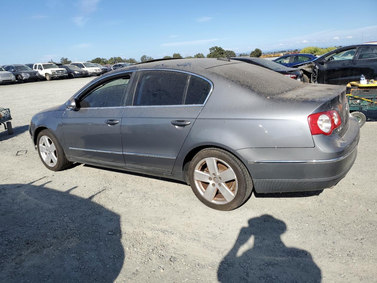 2006 Volkswagen Passat 2.0T - Image 2