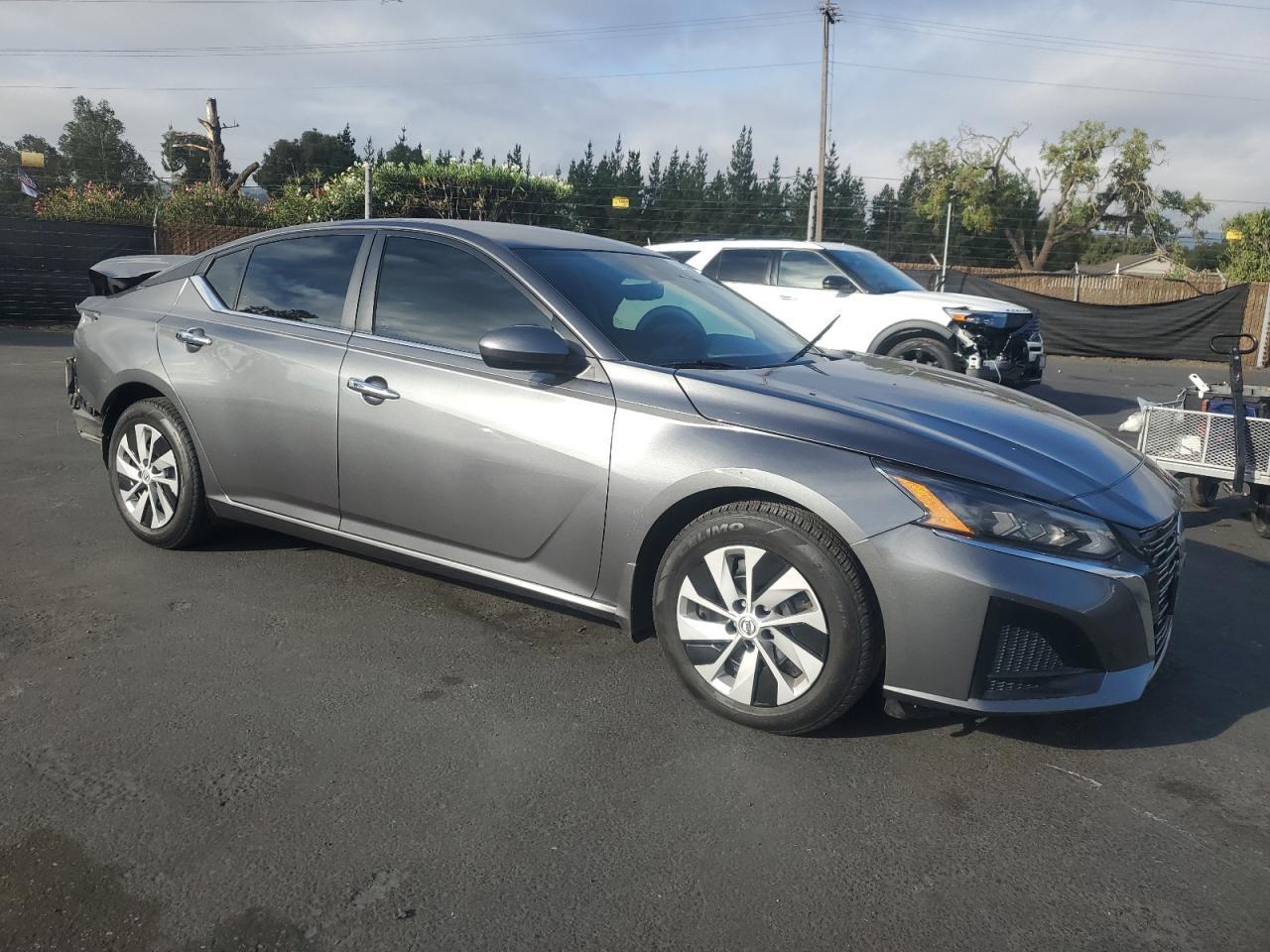 2023 Nissan Altima S - Фото 4