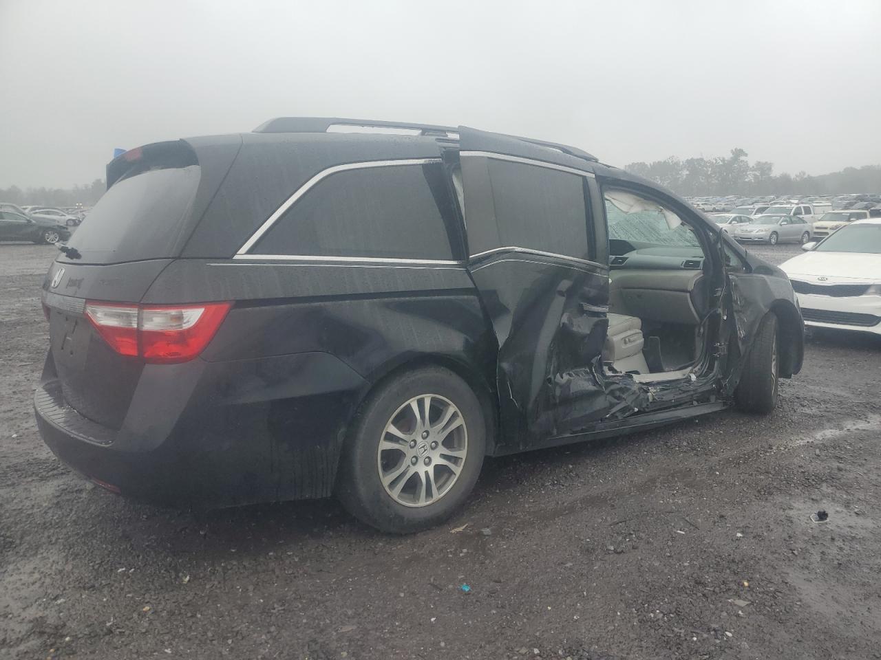 2013 Honda Odyssey Exl - Image 3
