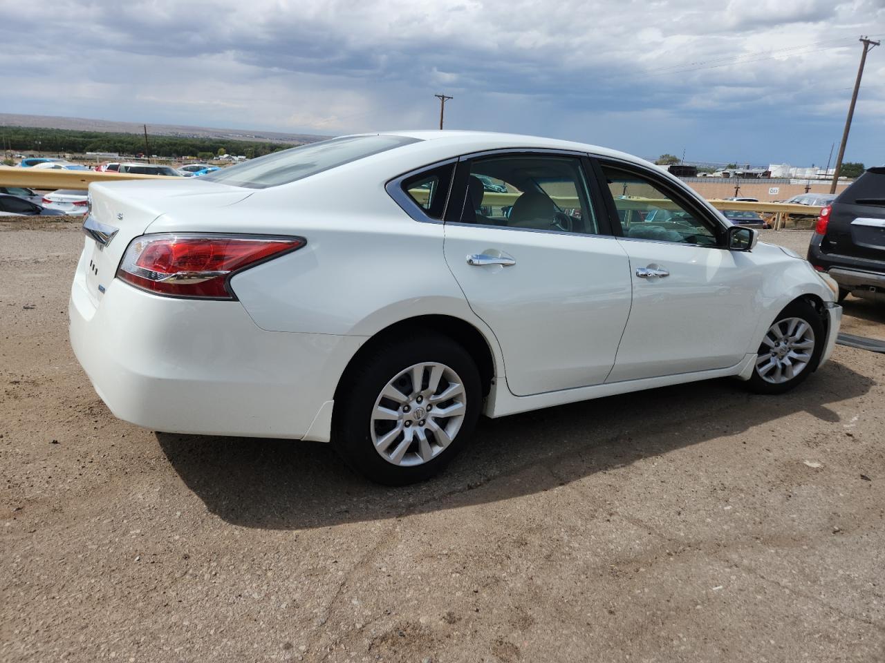 2014 Nissan Altima 2.5 - Image 3