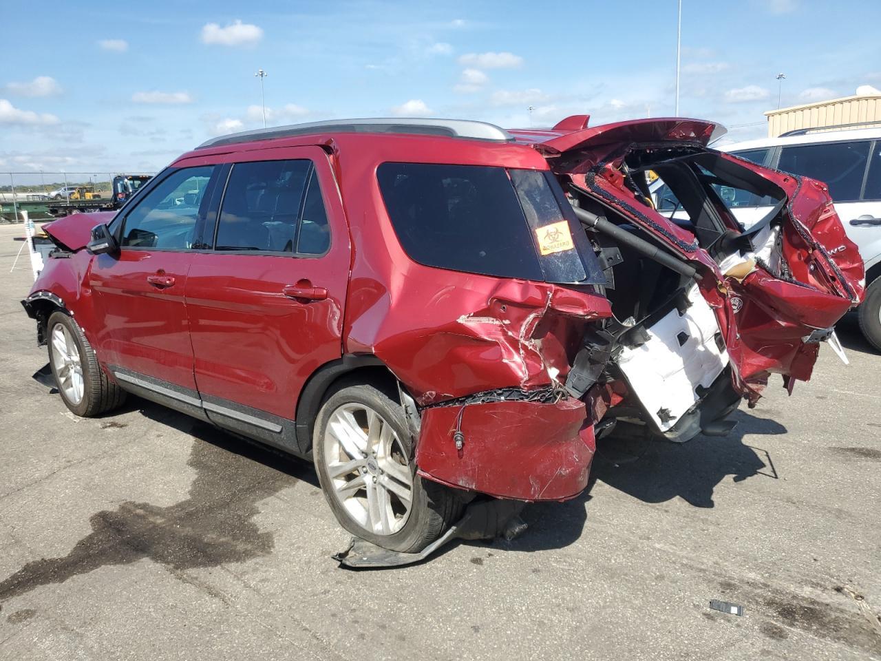 2017 Ford Explorer Xlt - Фото 2