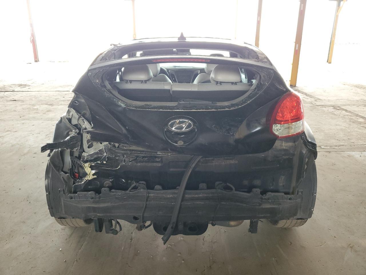 2013 Hyundai Veloster Base - Фото 6