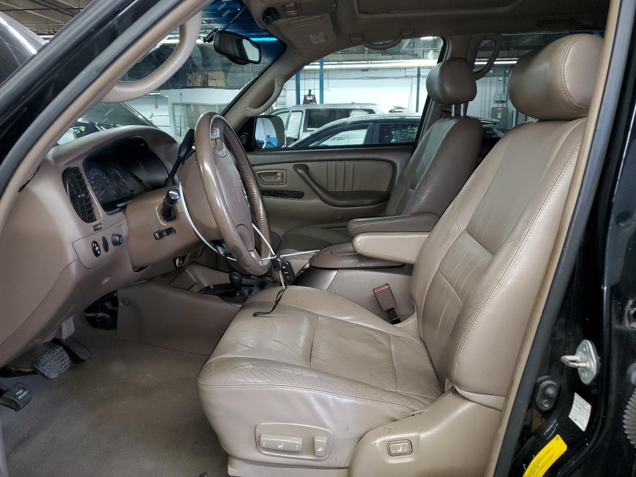 2004 Toyota Sequoia Limited - Image 7