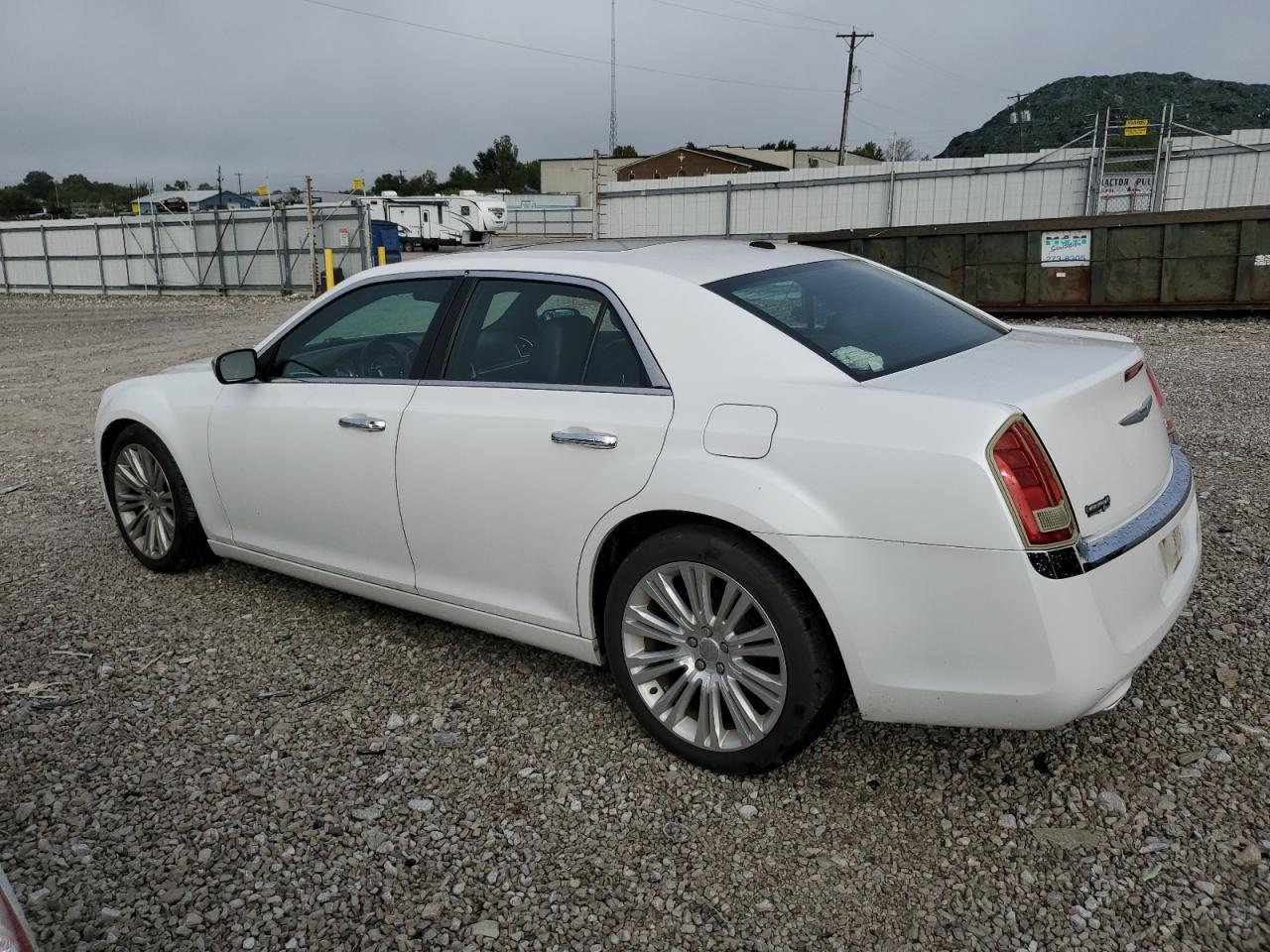 2012 Chrysler 300 Limited - Фото 2