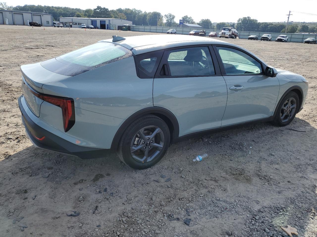 2025 Kia K4 Lx - Фото 3