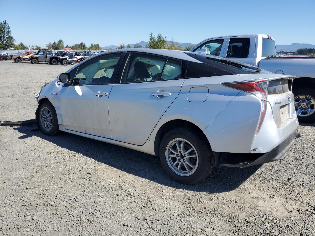 2016 Toyota Prius - Image 2
