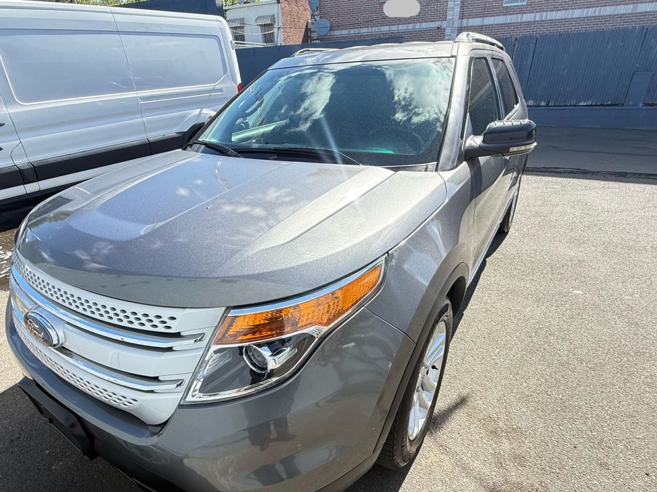 2011 Ford Explorer Xlt - Фото 2