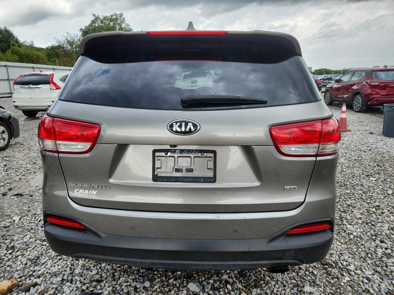 2017 Kia Sorento Lx - Image 6