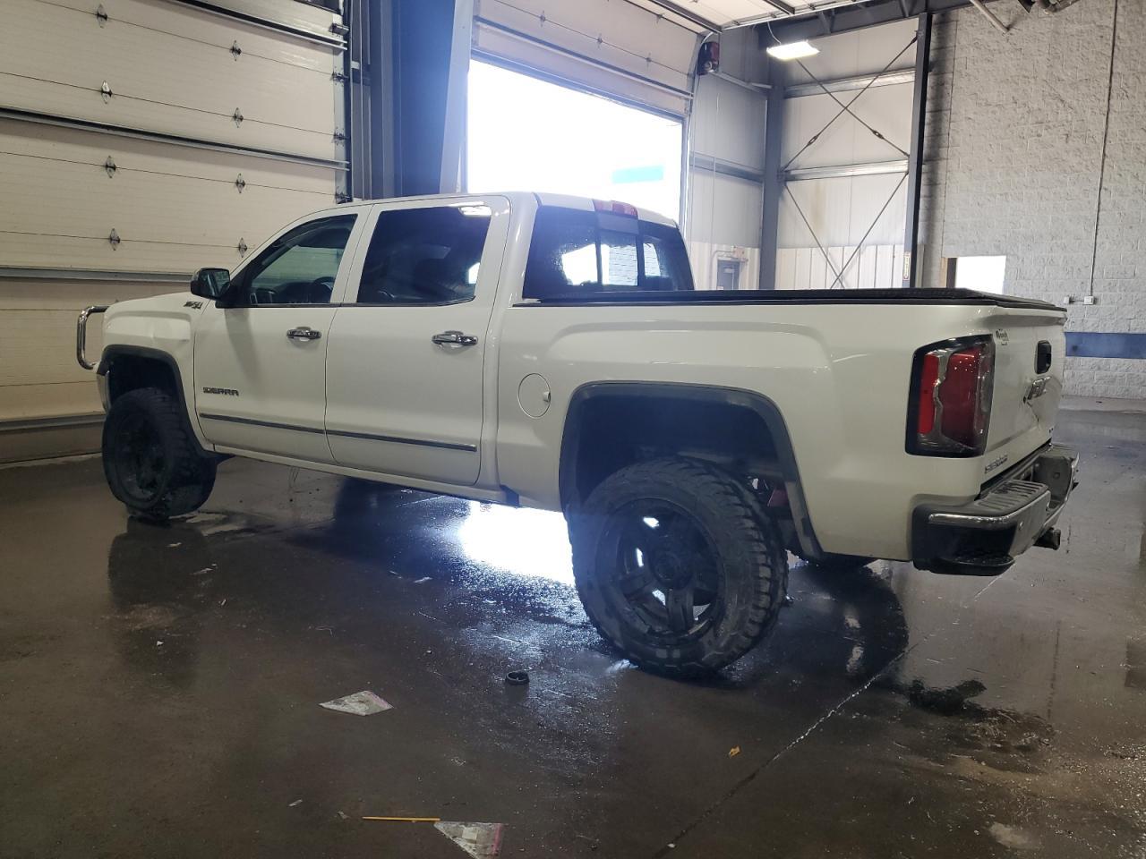 2017 GMC Sierra K1500 Slt - Image 2