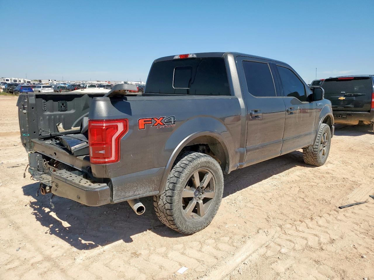 2015 Ford F150 Supercrew - Фото 3