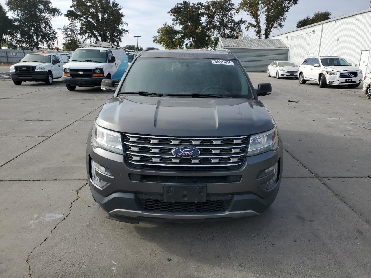 2016 Ford Explorer Xlt - Фото 5