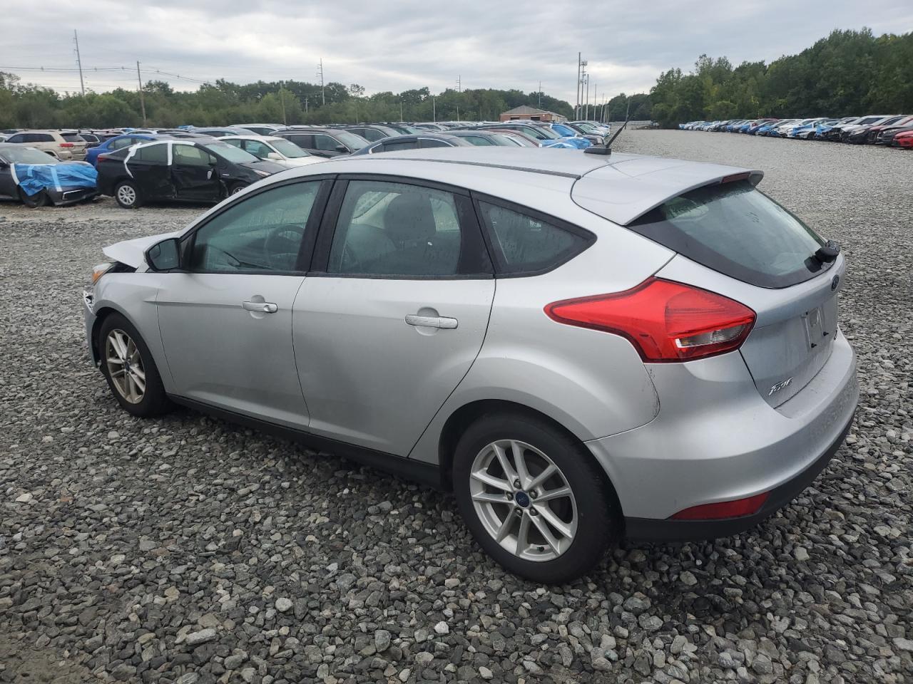 2015 Ford Focus Se - Image 2
