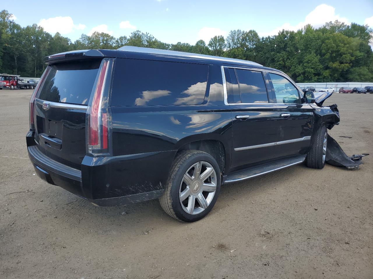 2018 Cadillac Escalade Esv Luxury - Image 3