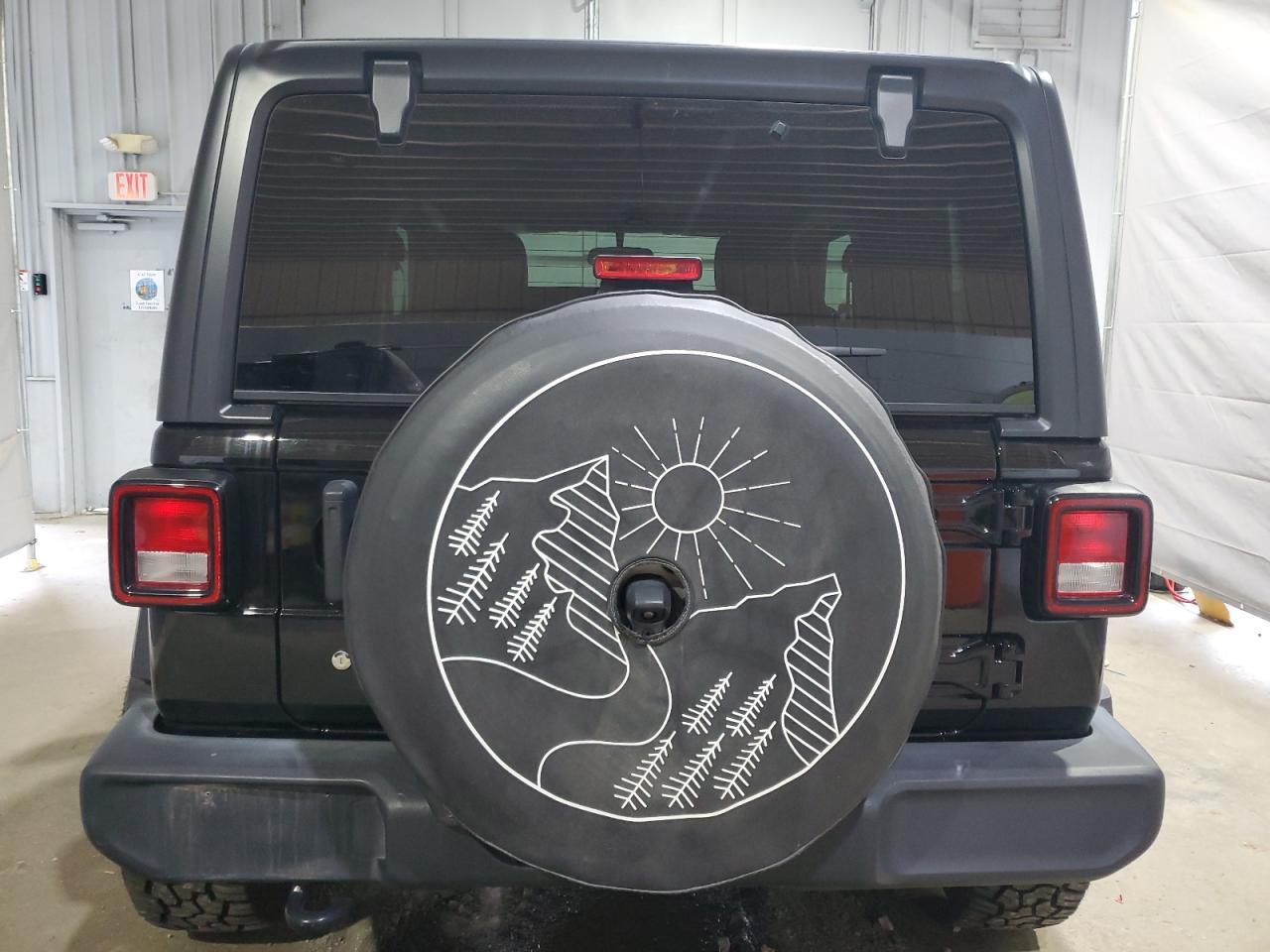 2019 Jeep Wrangler Sport - Фото 6