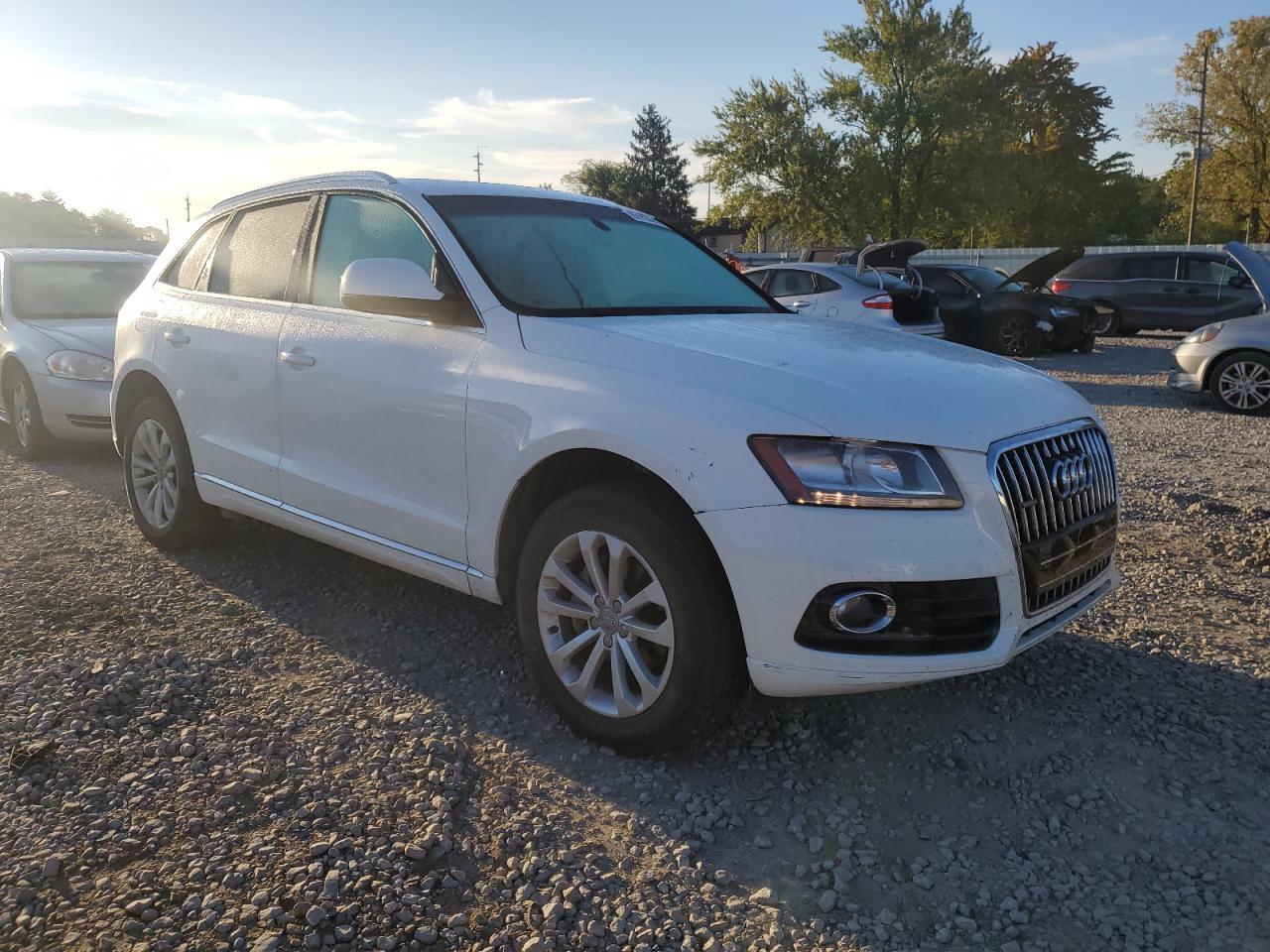 2014 Audi Q5 Premium - Image 4