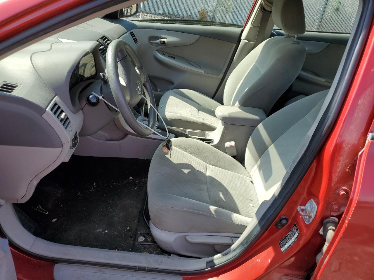 2010 Toyota Corolla - Фото 7