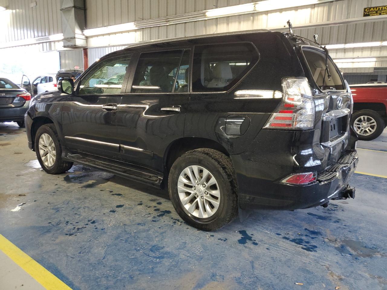 2016 Lexus Gx 460 - Image 2