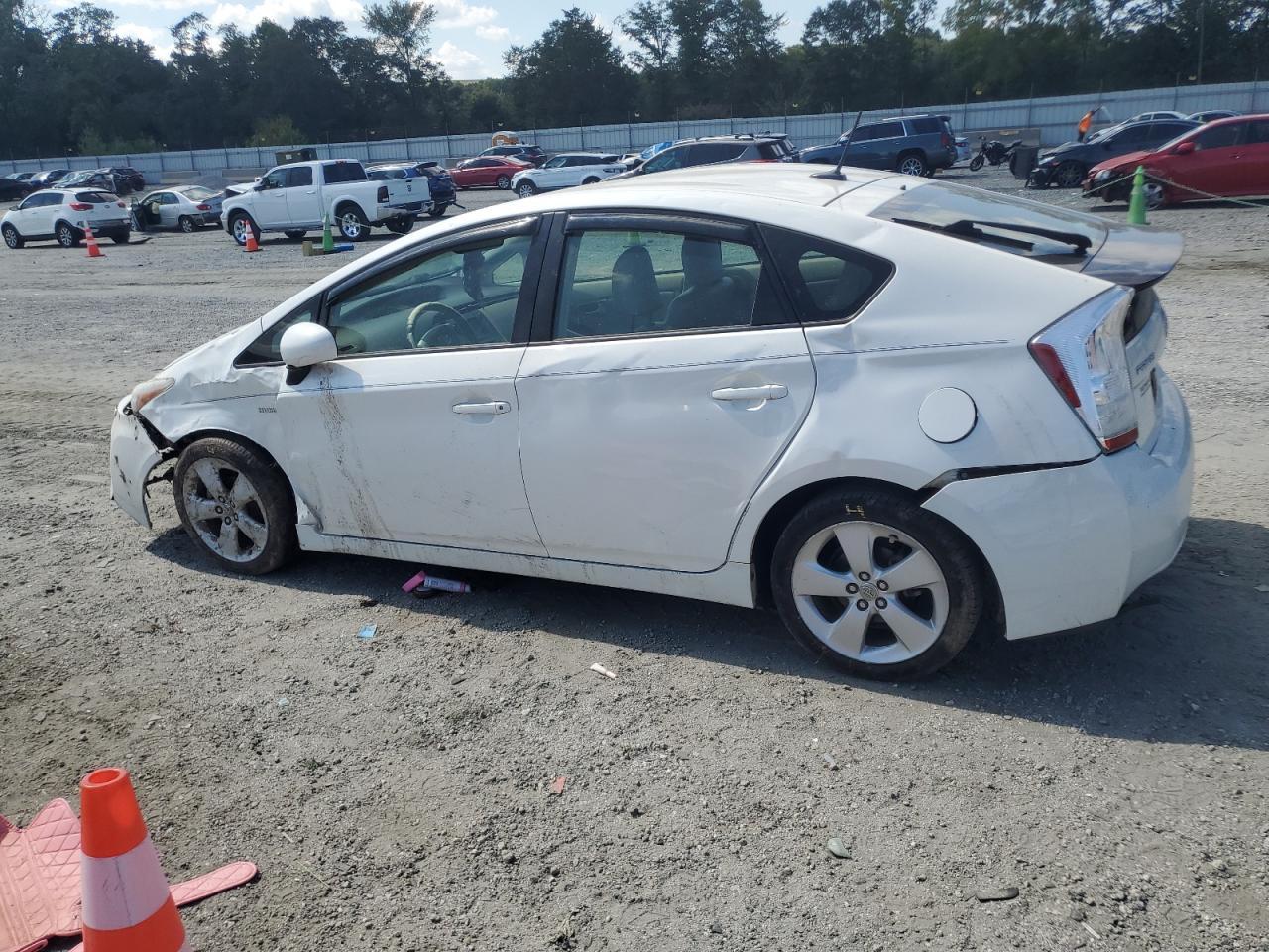 2011 Toyota Prius - Фото 2