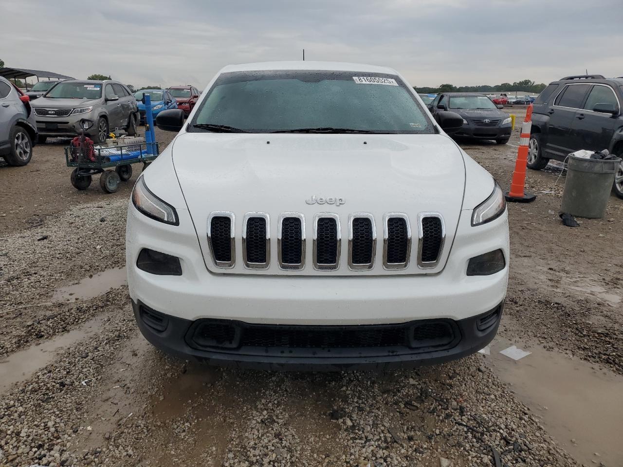 2017 Jeep Cherokee Sport - Фото 5