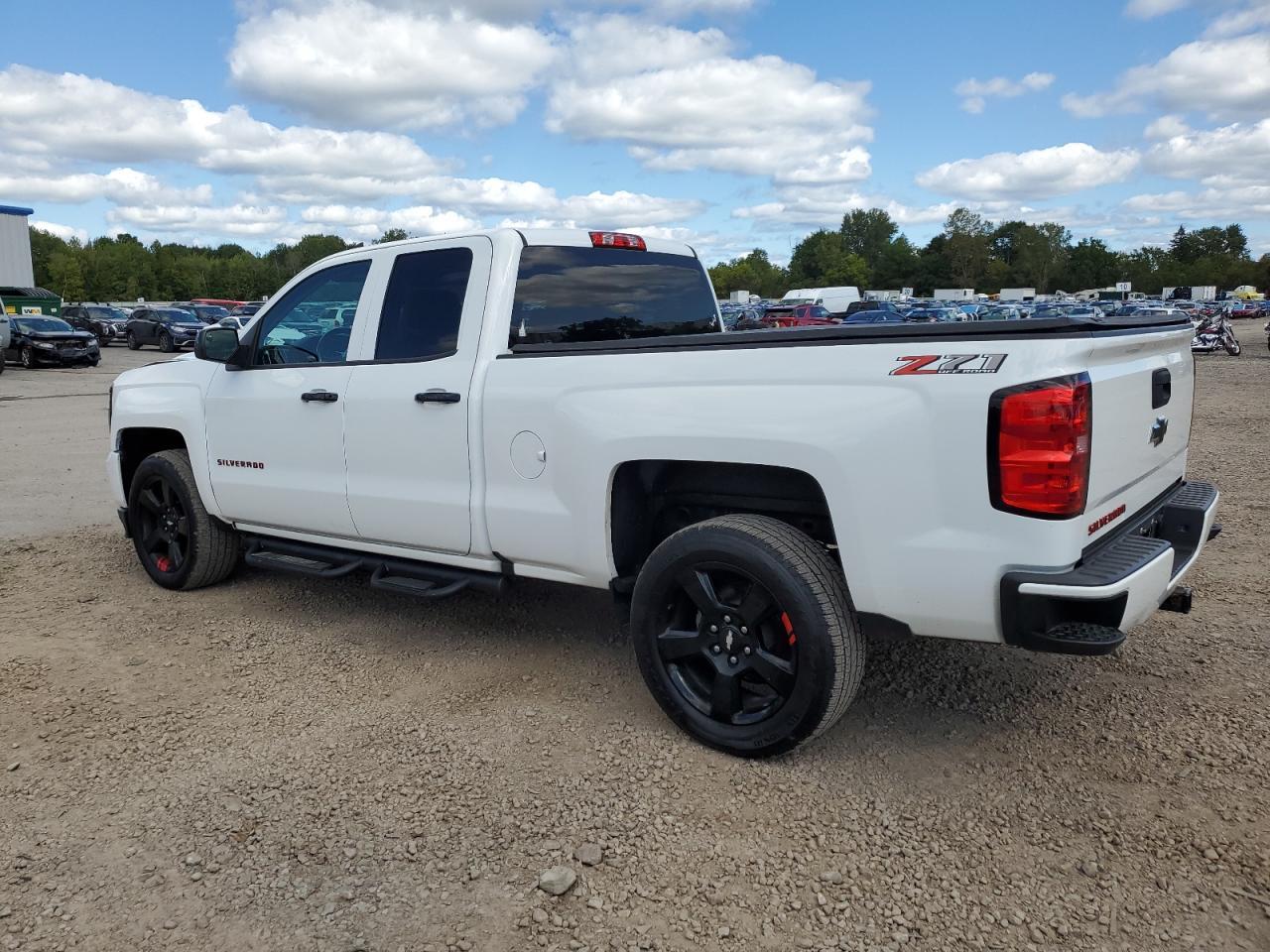 2018 Chevrolet Silverado K1500 Lt - Image 2