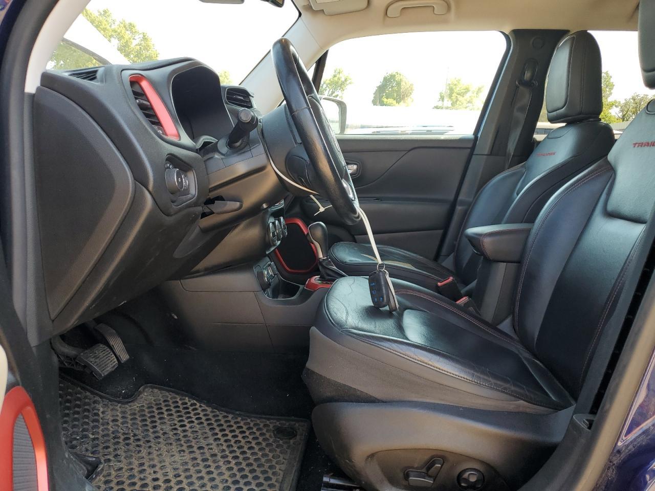 2017 Jeep Renegade Trailhawk - Image 7