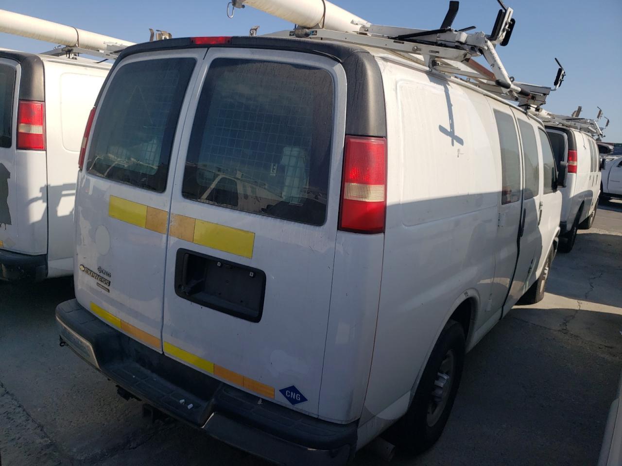 2014 Chevrolet Express G2500 Cargo Van - Pri Fleet - Фото 3