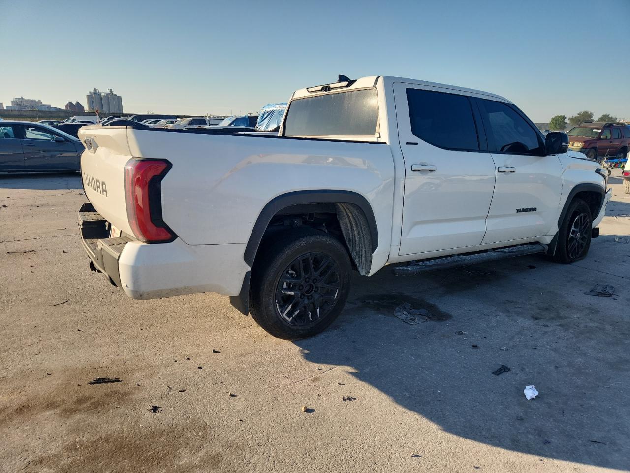 2024 Toyota Tundra Crewmax Limited - Фото 3