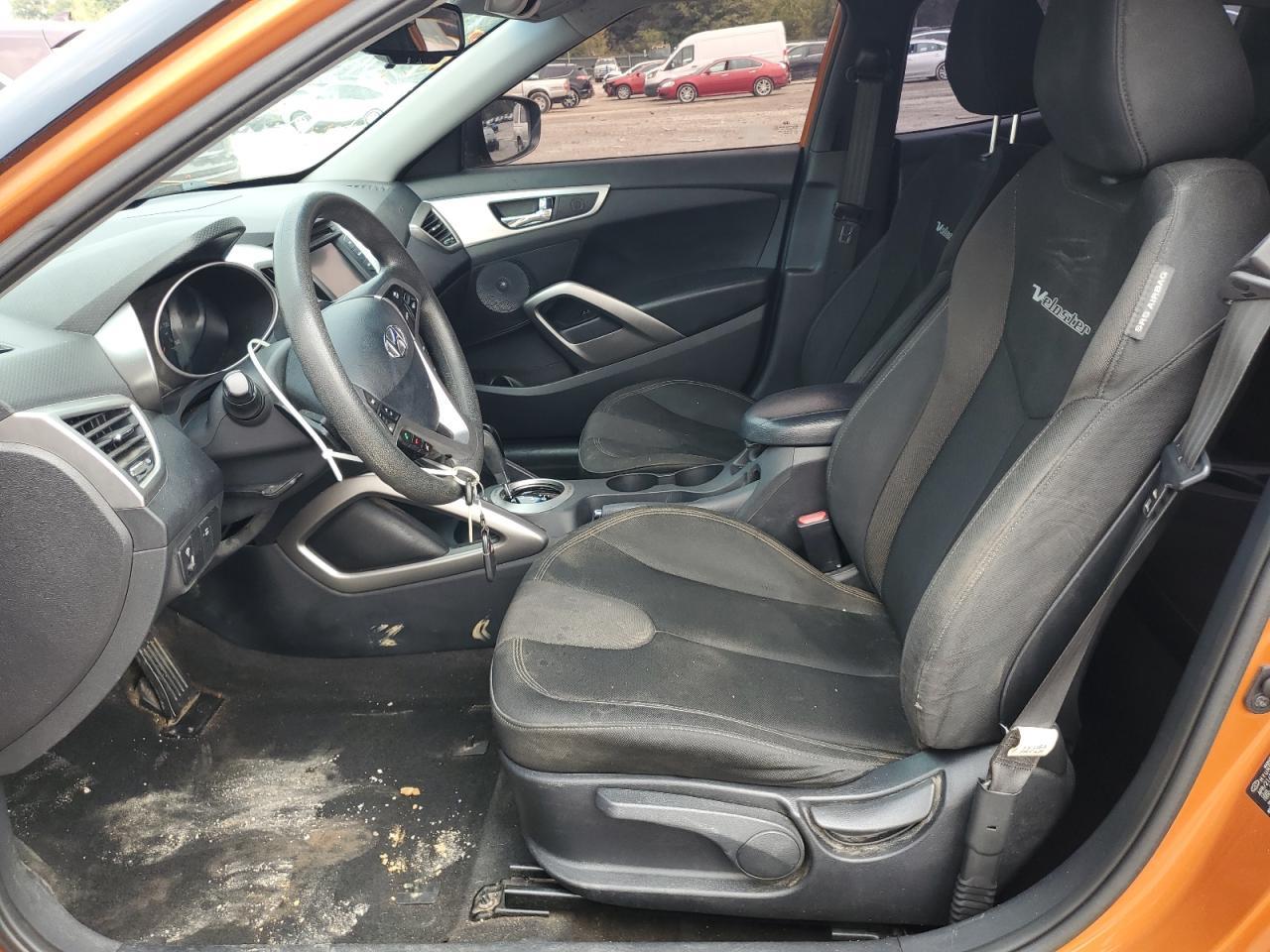 2012 Hyundai Veloster - Image 7