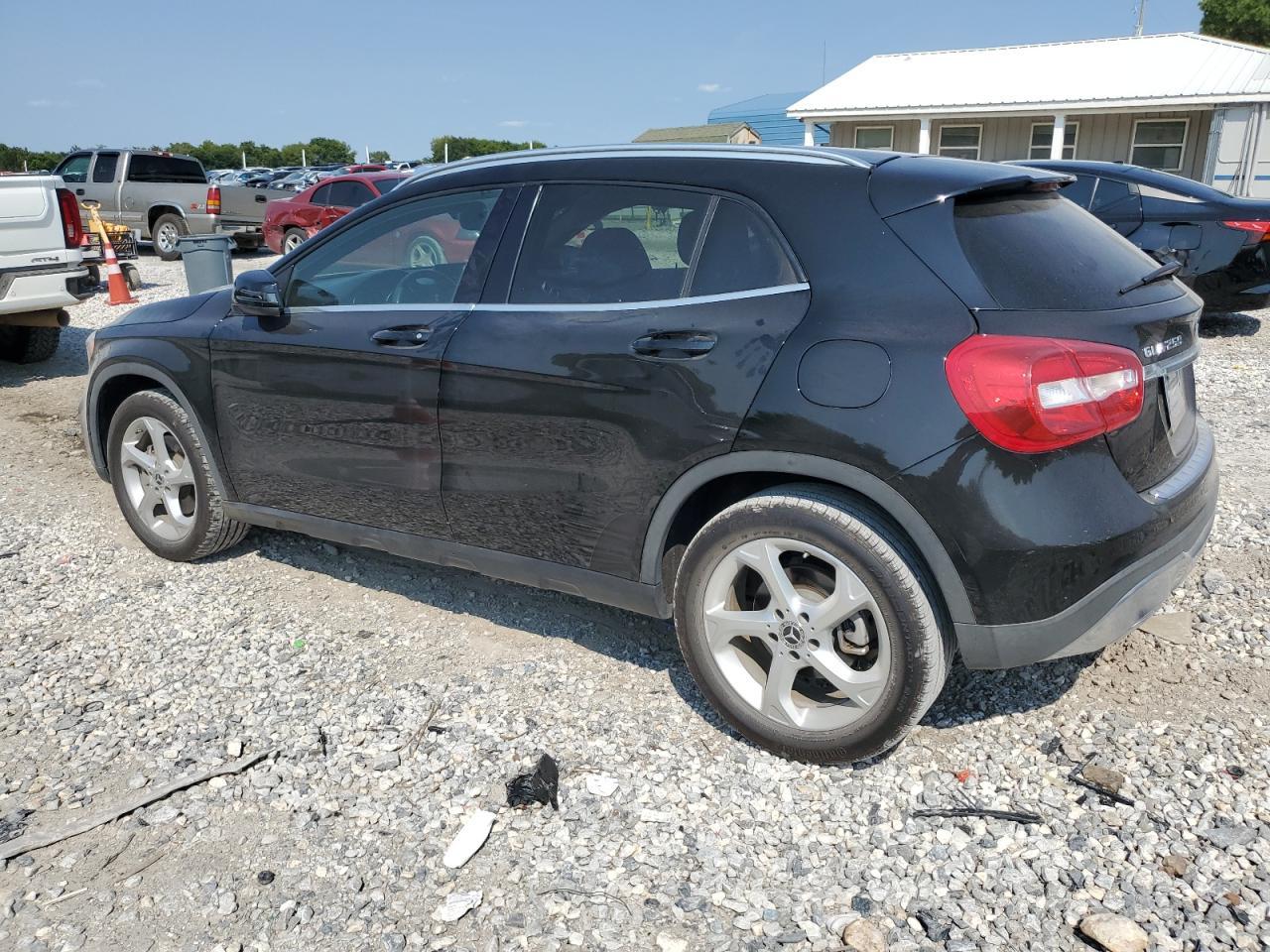 2019 Mercedes-Benz Gla 250 - Image 2