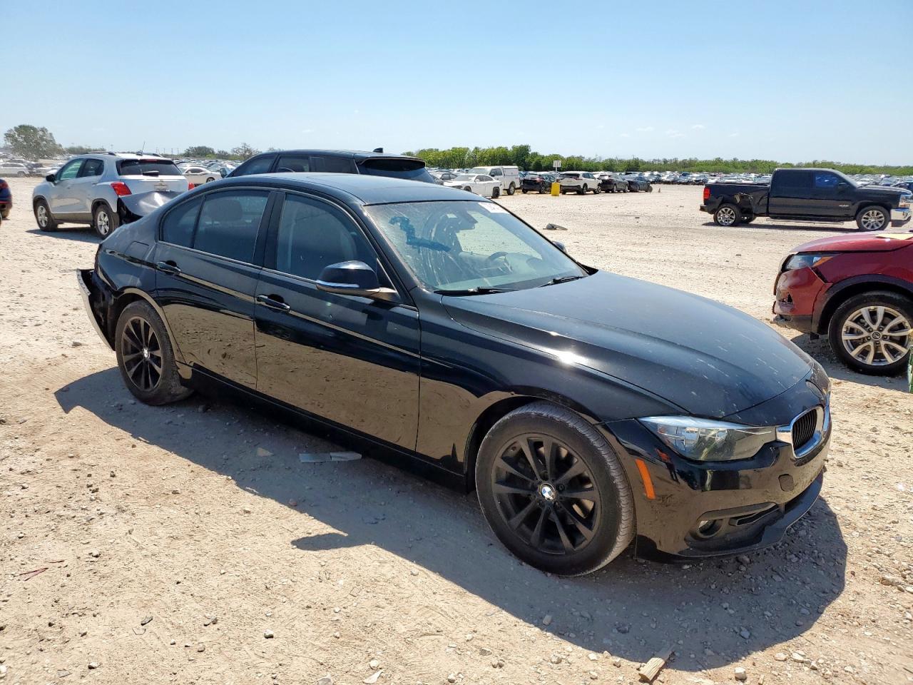 2016 BMW 320 I - Image 4