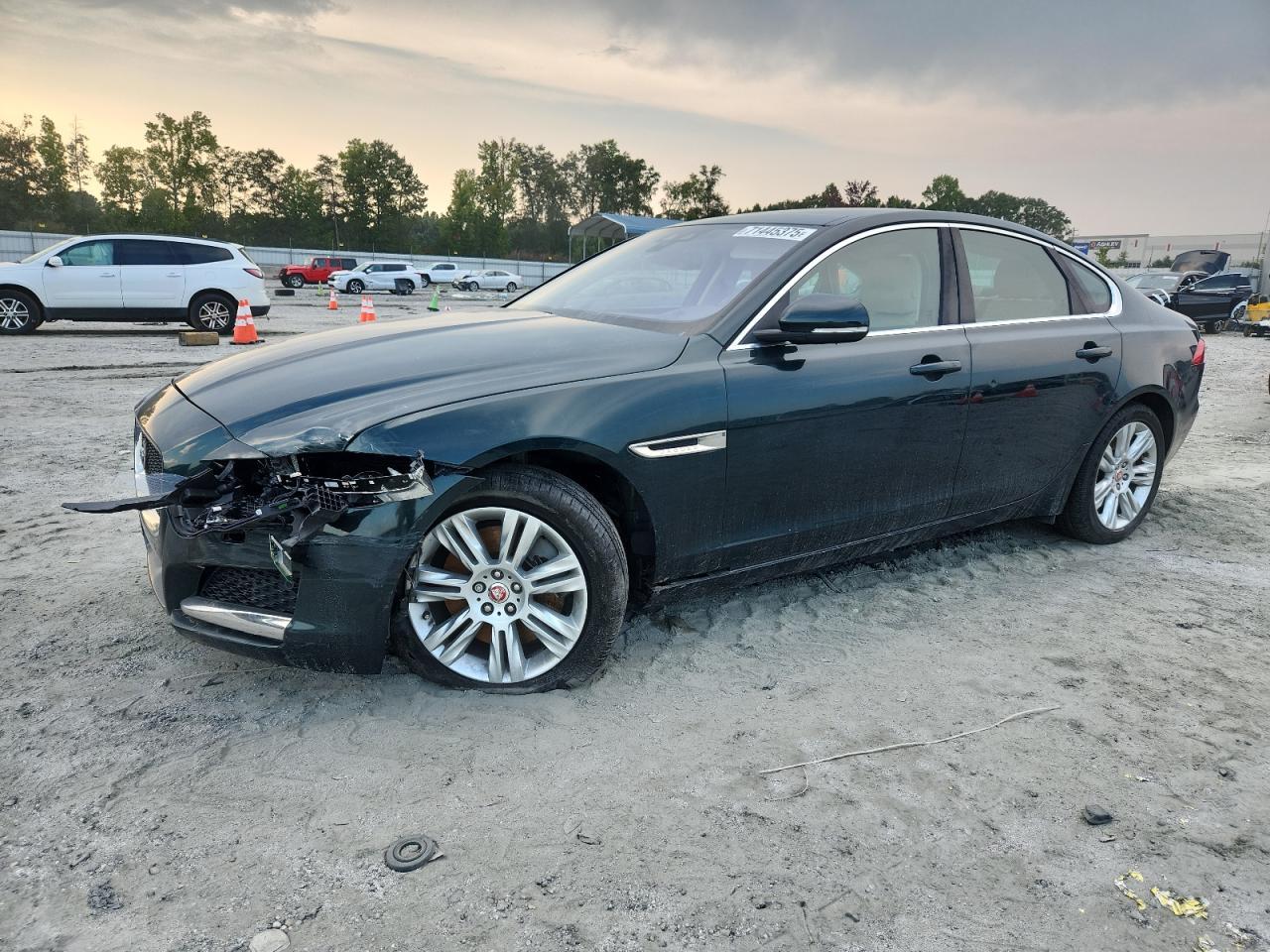 2017 Jaguar Xf Premium