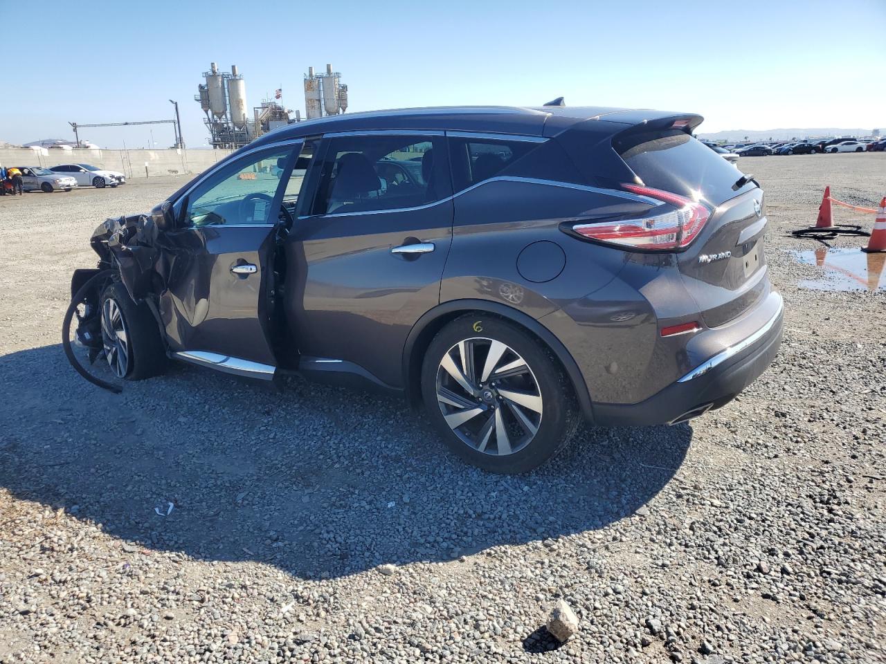 2016 Nissan Murano S - Image 2