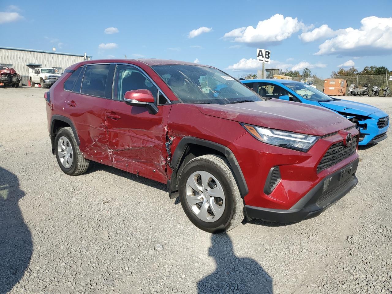 2023 Toyota Rav4 Le - Image 4