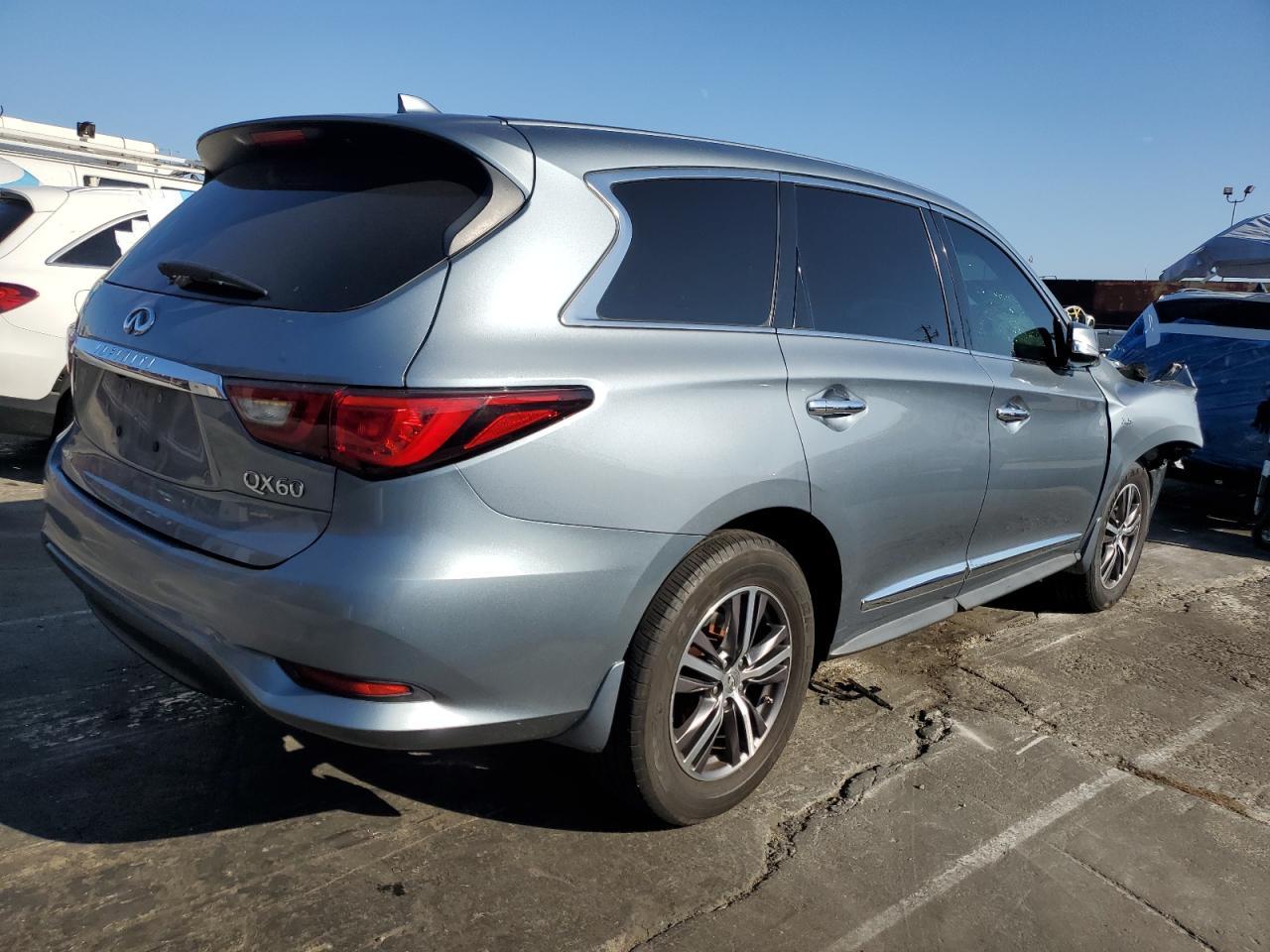 2018 Infiniti Qx60 - Image 3