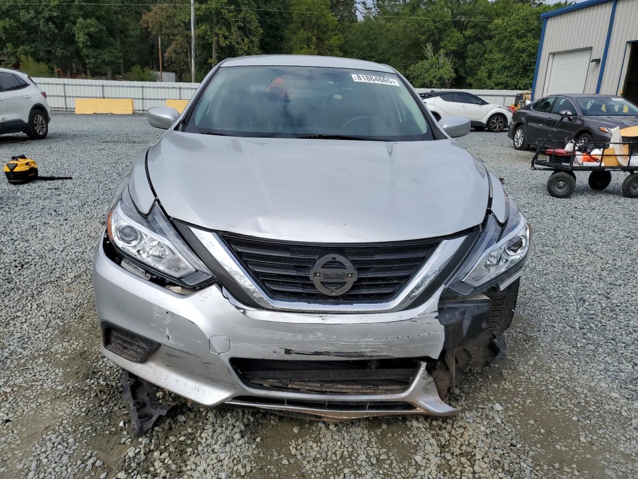 2016 Nissan Altima 2.5 - Image 5