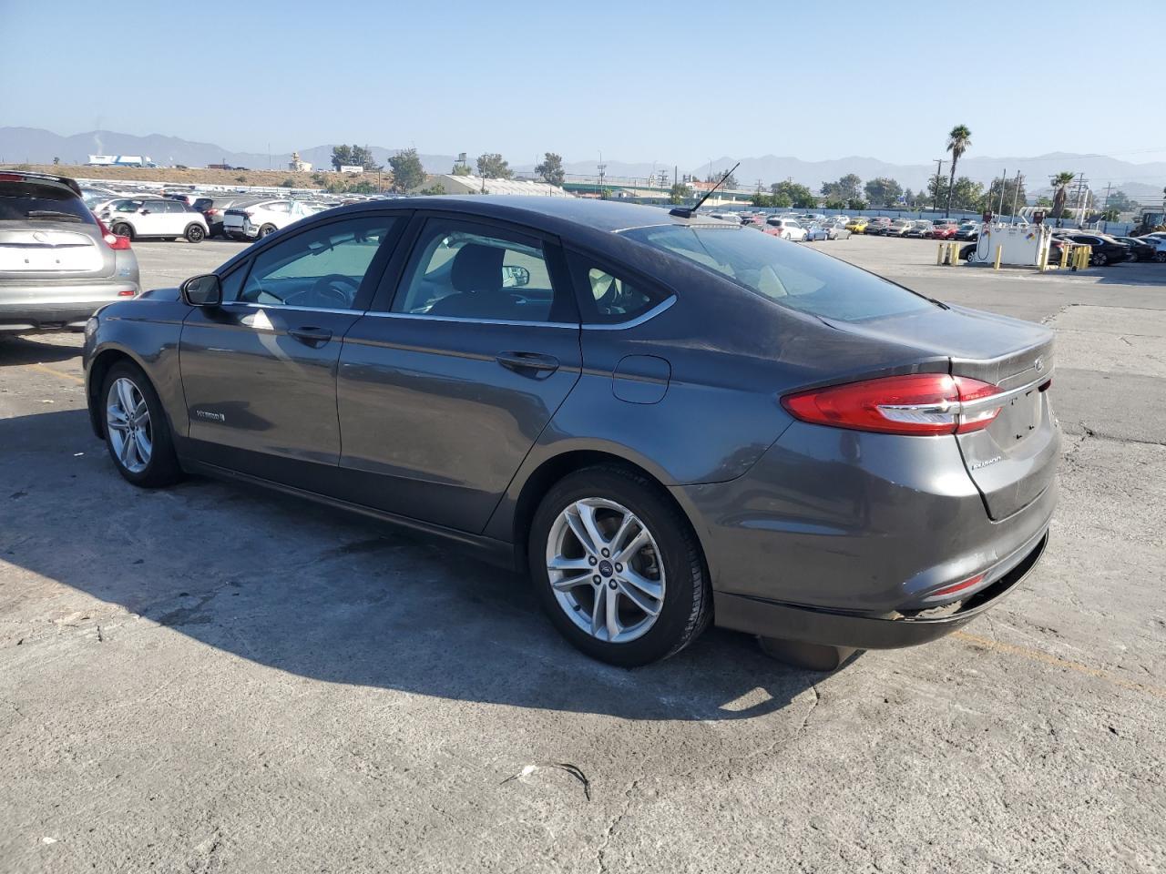 2018 Ford Fusion Se Hybrid - Фото 2