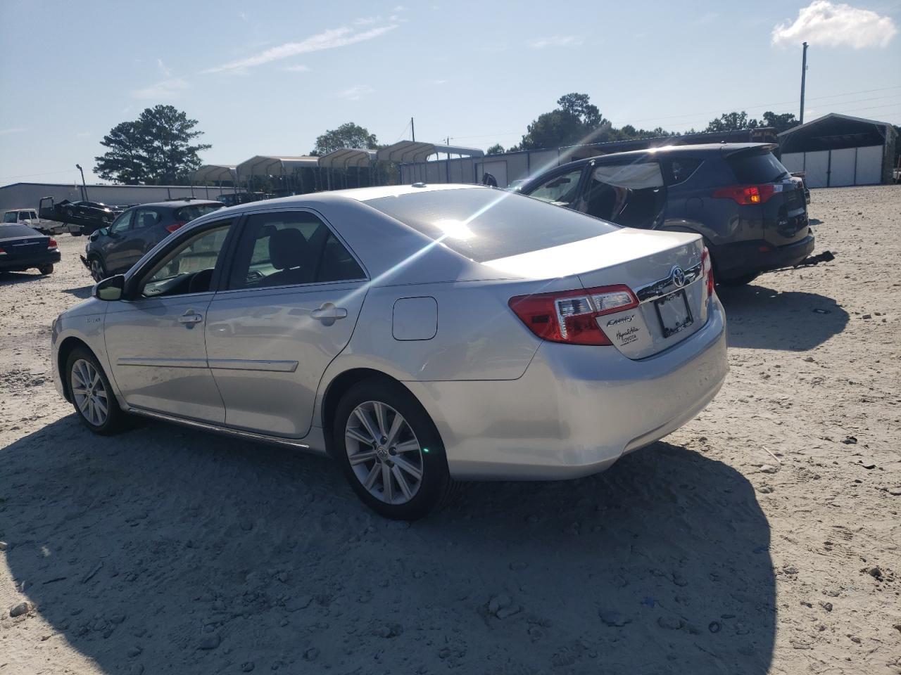 2012 Toyota Camry Hybrid - Фото 2