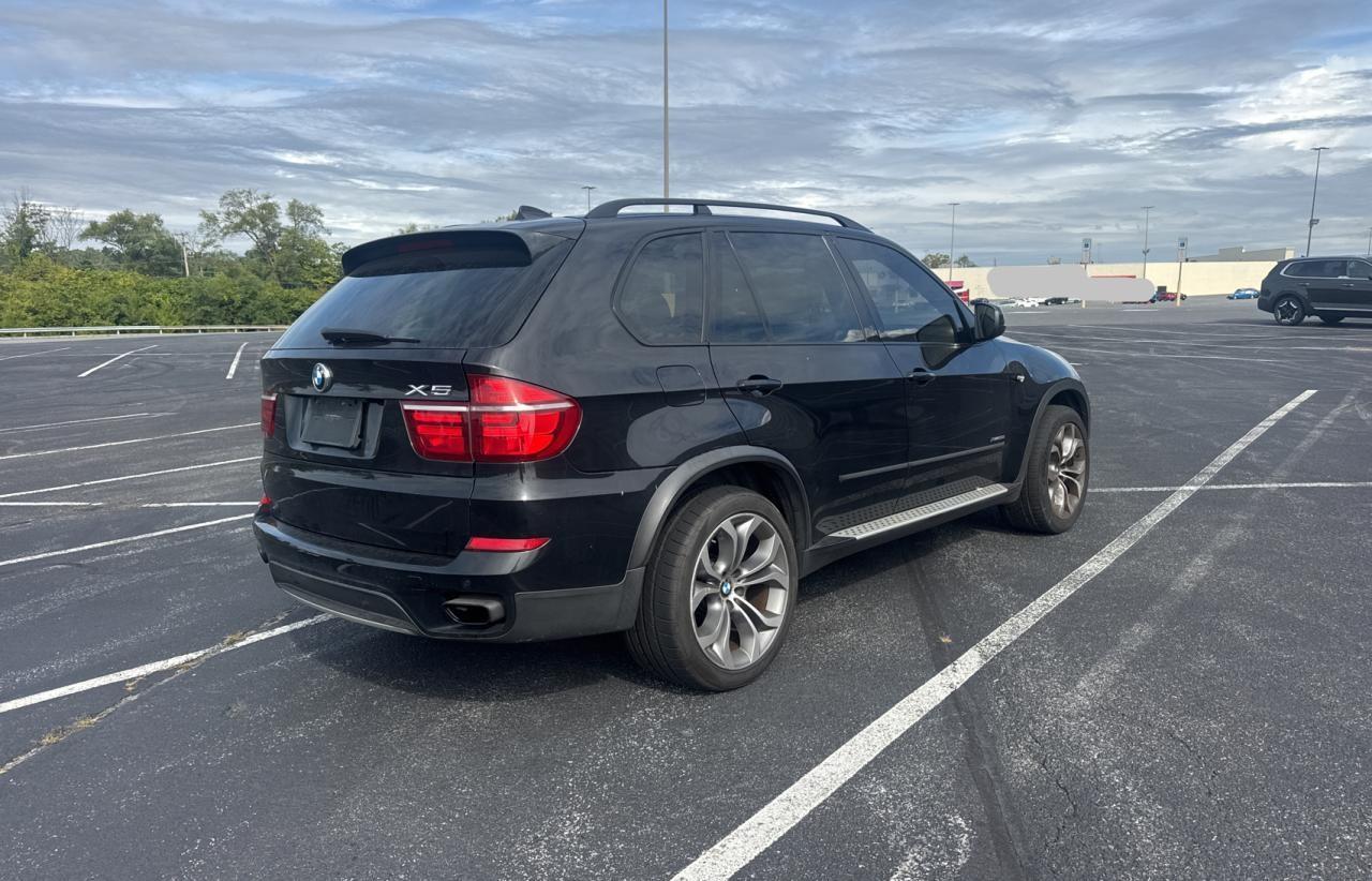 2011 BMW X5 xDrive50I - Фото 4