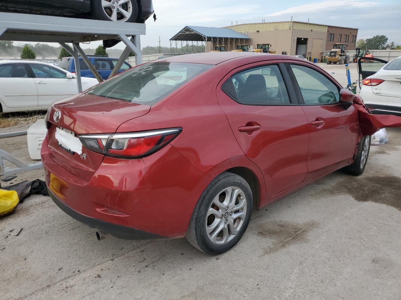 2017 Toyota Yaris Ia - Фото 3