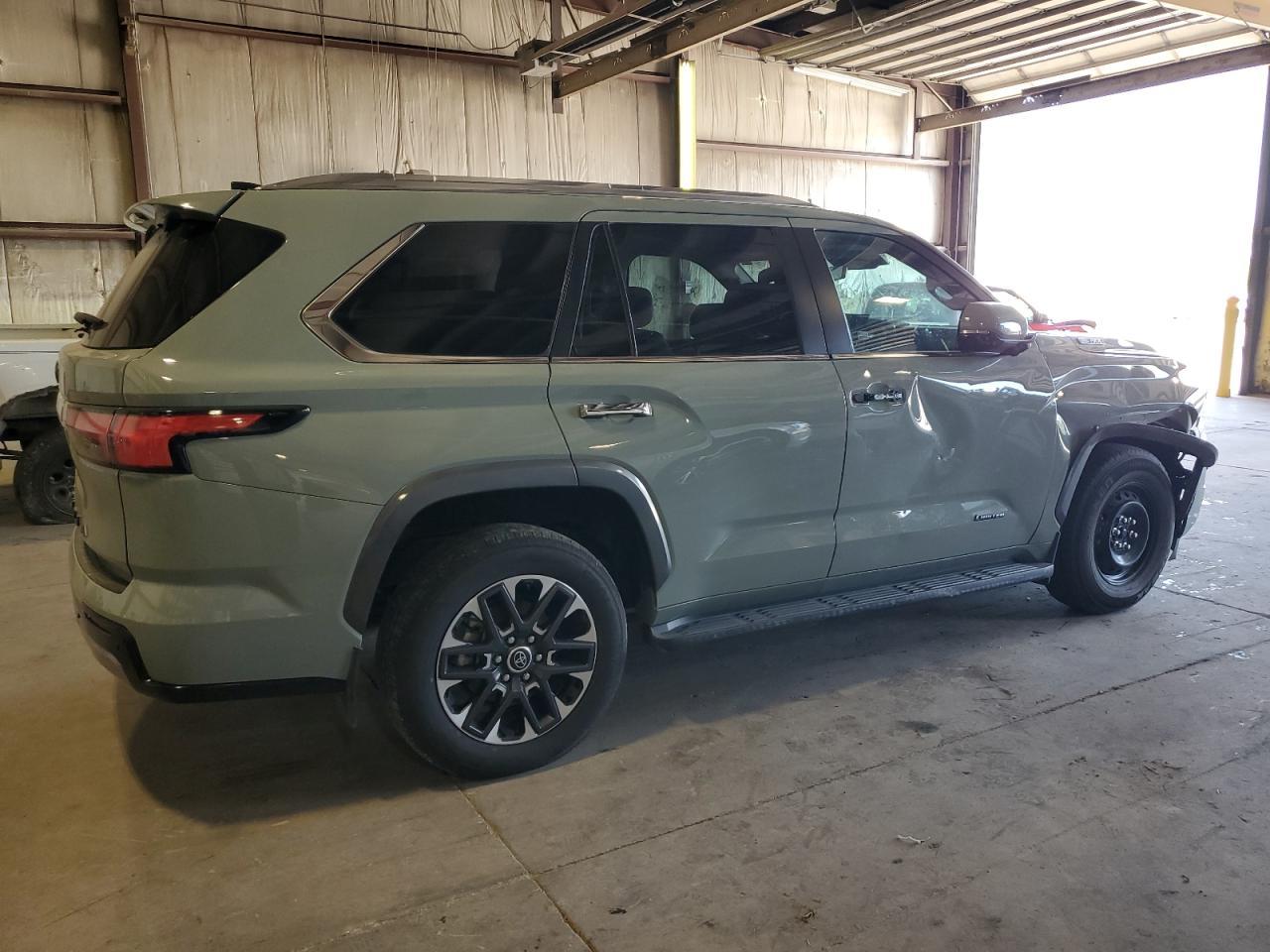 2024 Toyota Sequoia Sr5 - Image 3