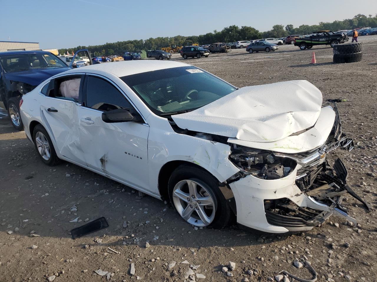 2020 Chevrolet Malibu Ls - Фото 4