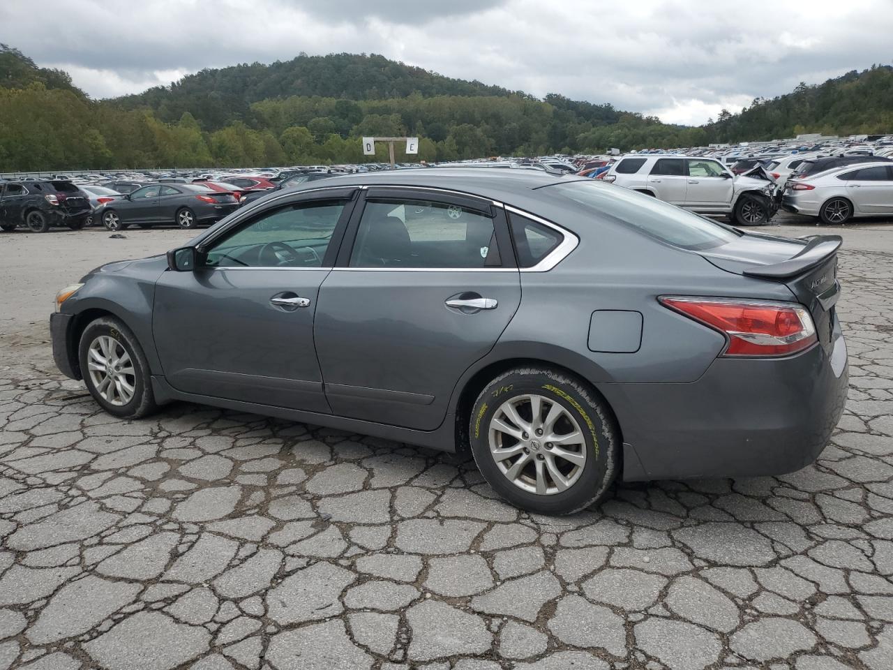2014 Nissan Altima 2.5 - Image 2