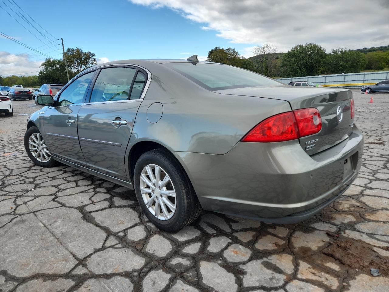 2011 Buick Lucerne Cxl - Фото 2
