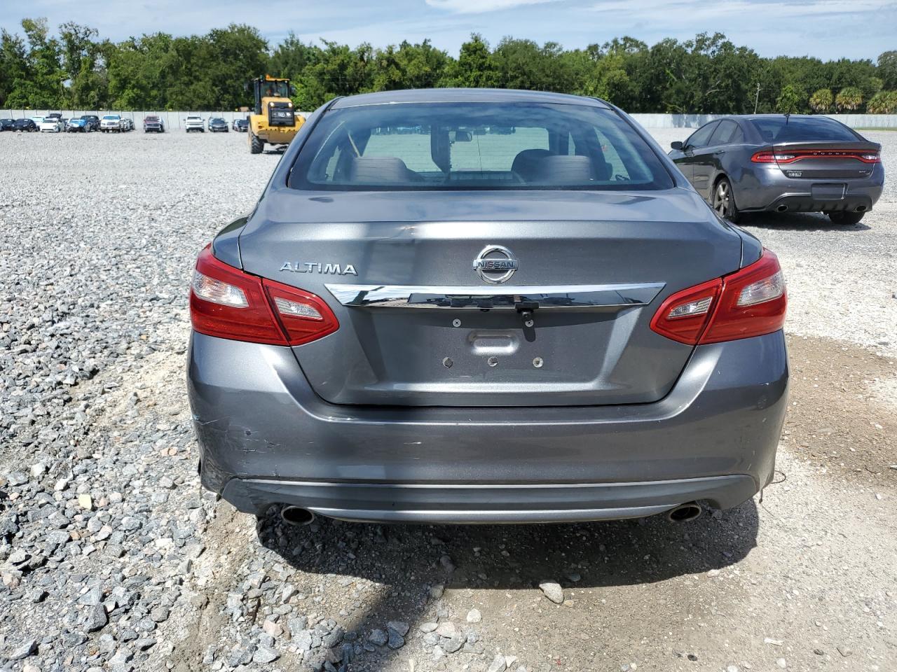 2018 Nissan Altima 2.5 - Image 6