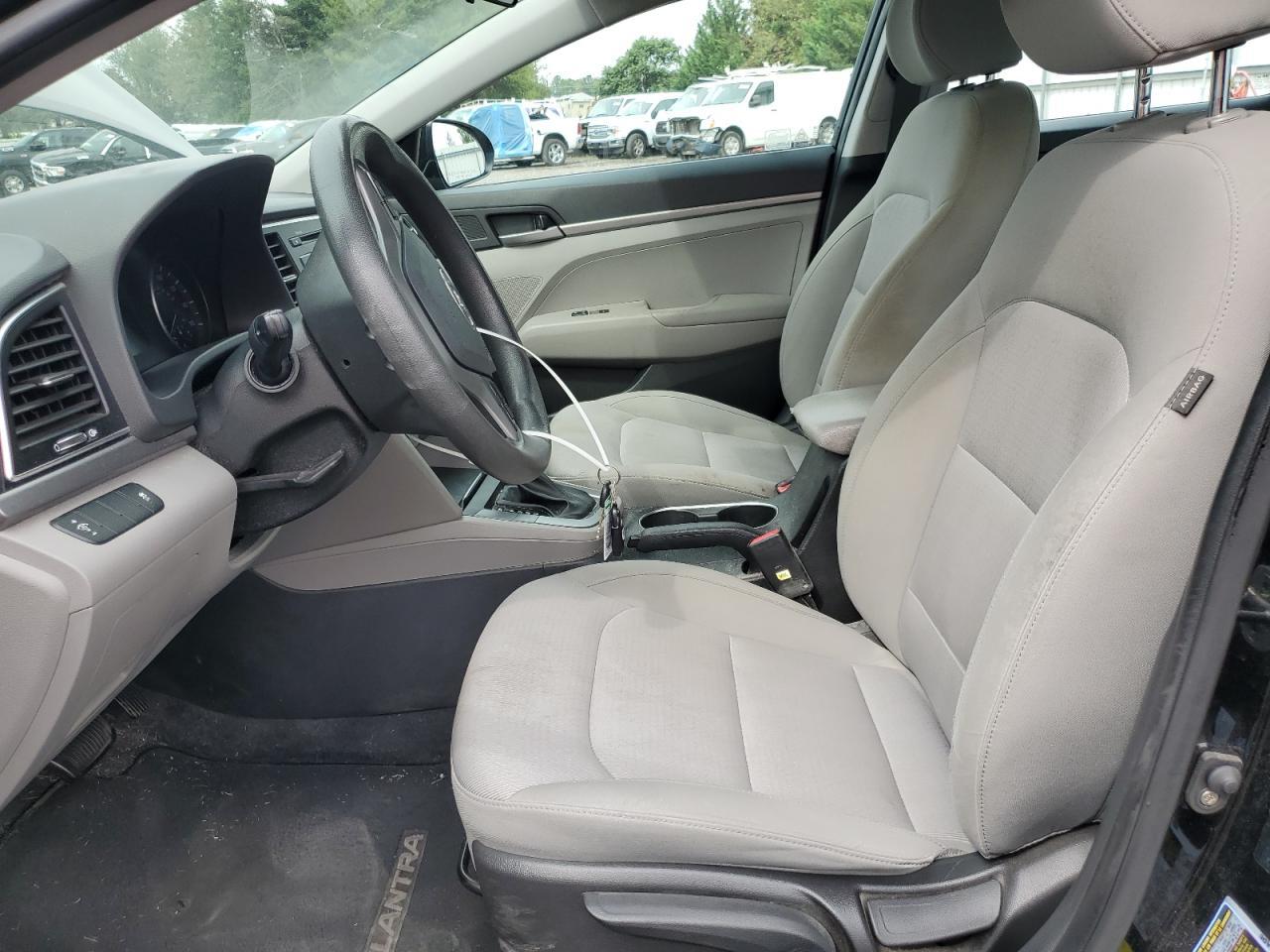 2017 Hyundai Elantra Se - Image 7